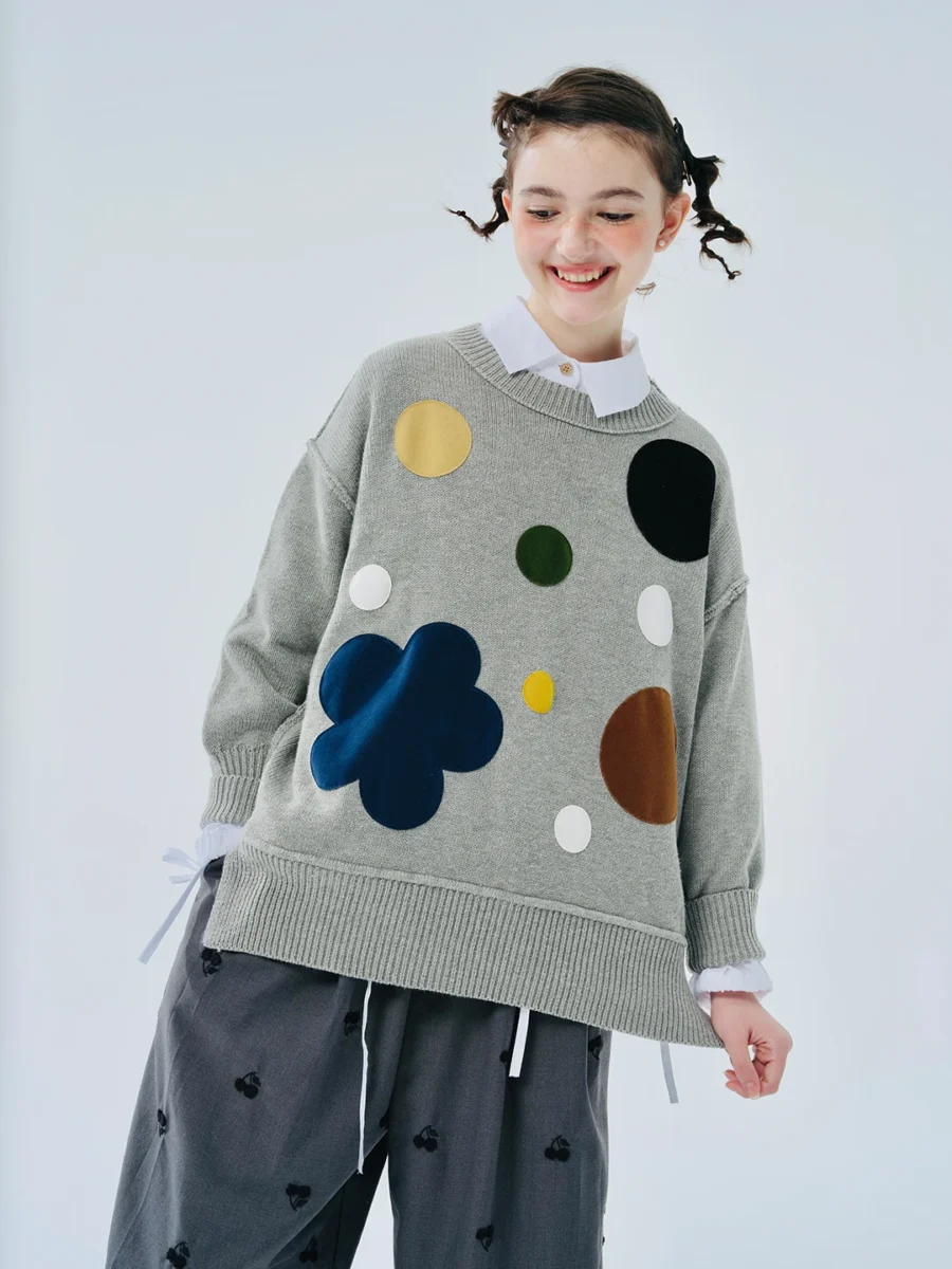 Totokaelo Original Applique Sweater Pullover